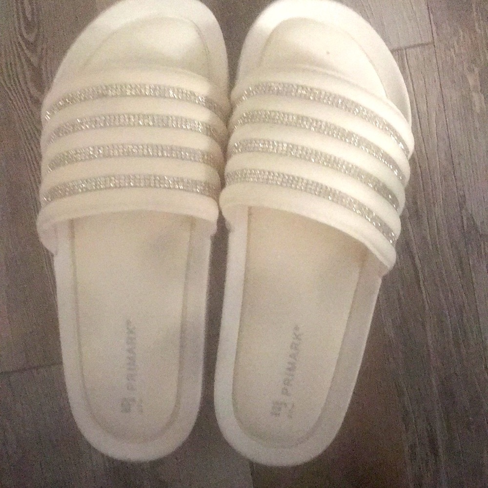Sparkle Cream n white slippers